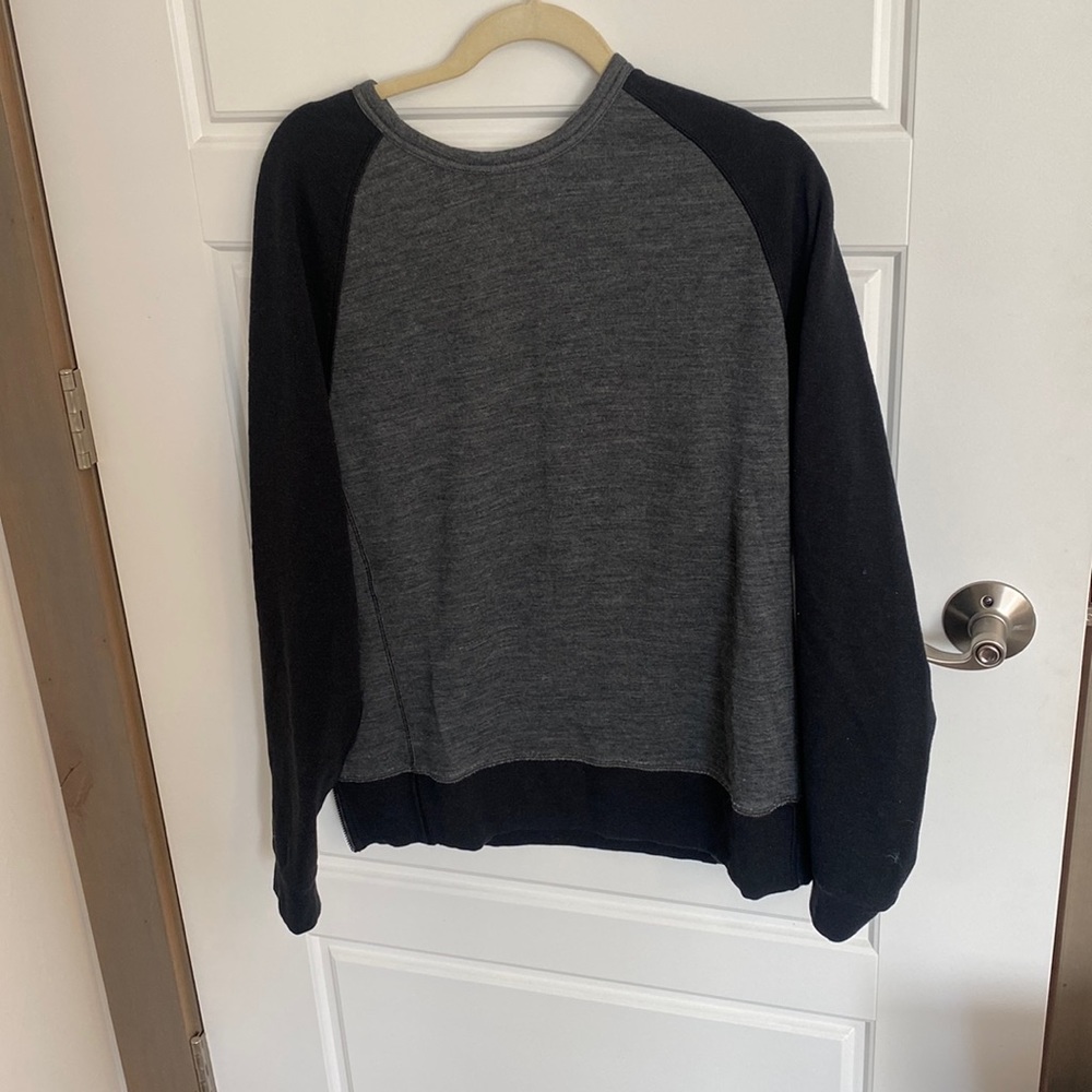 Lululemon sweatshirt
